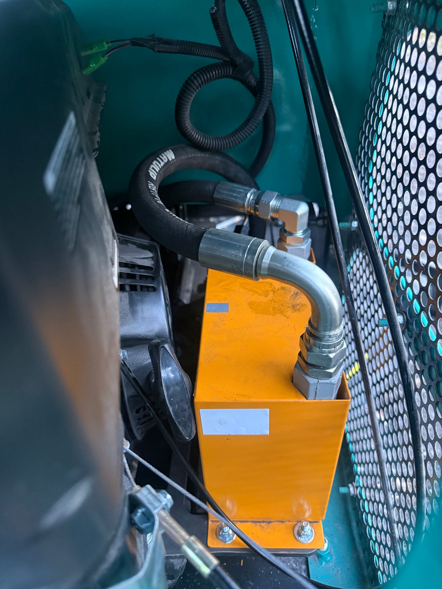 MH12R Hydraulic Cooler and Filter Kit